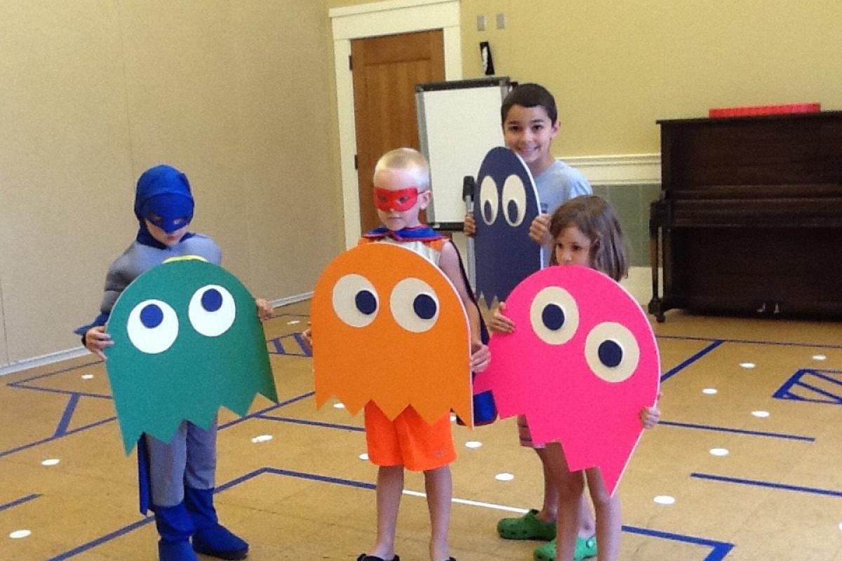 Live action Pac-Man at the 2015 Library Comic-con and Fan-Fest!